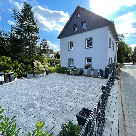 Ferienhaus Villa Adelsberg Mit Dachterrasse In Zentraler Lage Fuer Bis Zu 10 Personen Chemnitz Kültér fotó