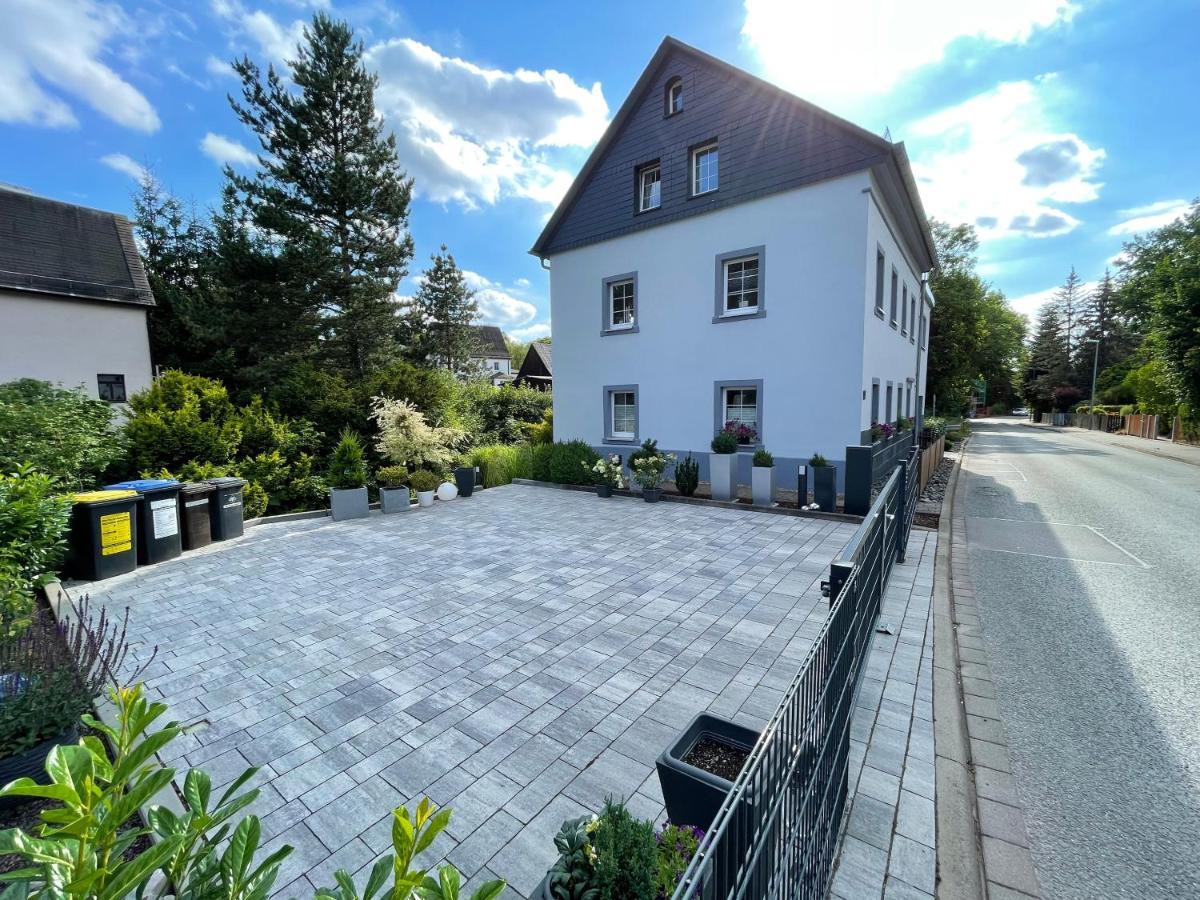 Ferienhaus Villa Adelsberg Mit Dachterrasse In Zentraler Lage Fuer Bis Zu 10 Personen Chemnitz Kültér fotó