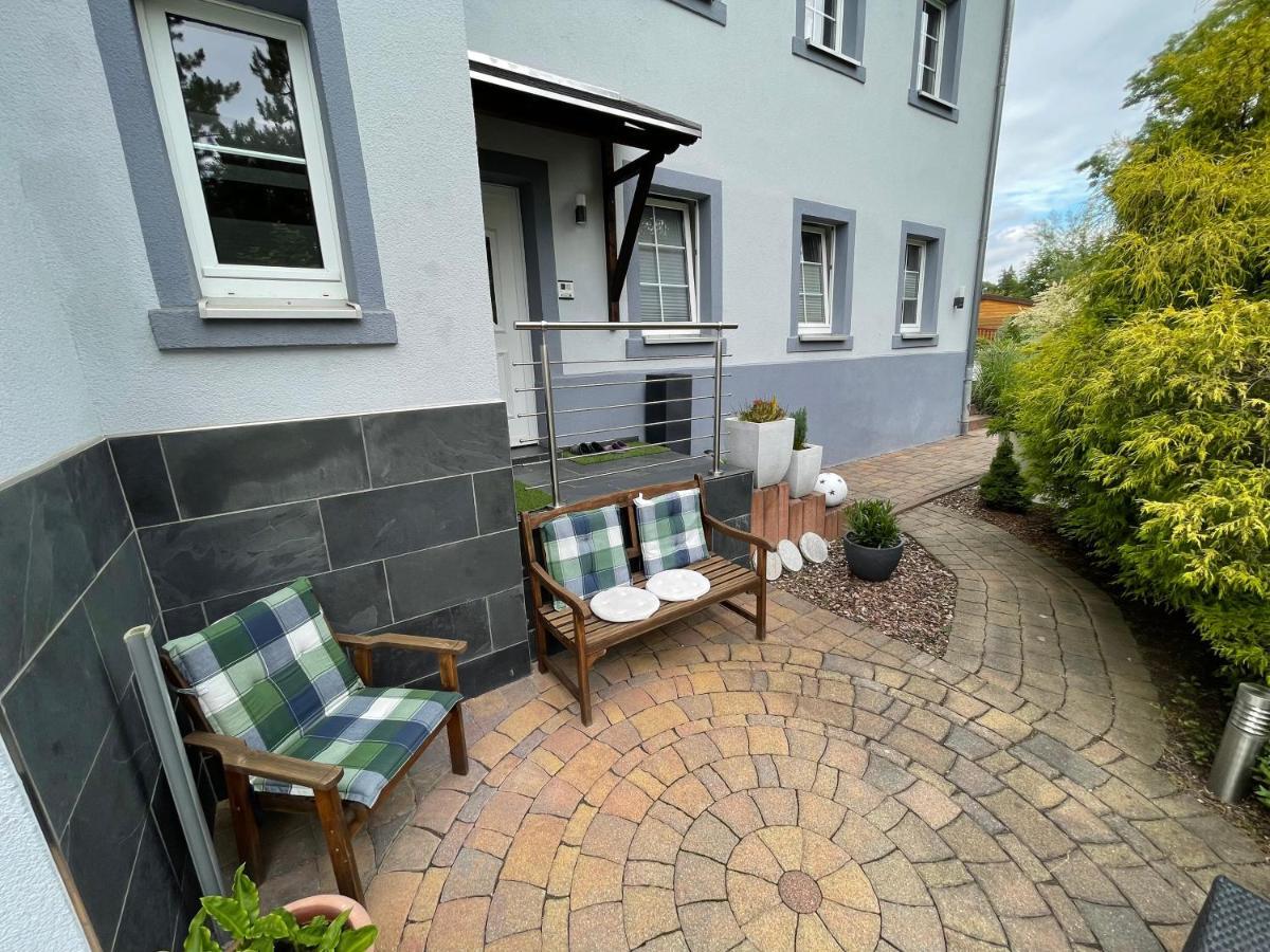 Ferienhaus Villa Adelsberg Mit Dachterrasse In Zentraler Lage Fuer Bis Zu 10 Personen Chemnitz Kültér fotó